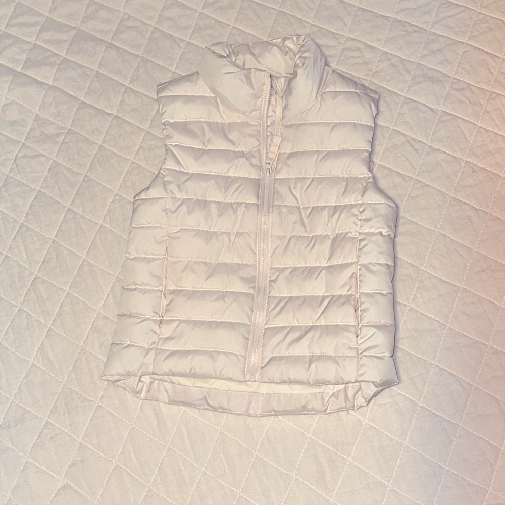 nwot OLD NAVY White Puffer Zip Up Vest Girls Size S (6-7)